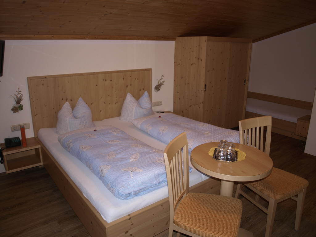 Haus Binder Hotel Ried im Zillertal Szoba fotó